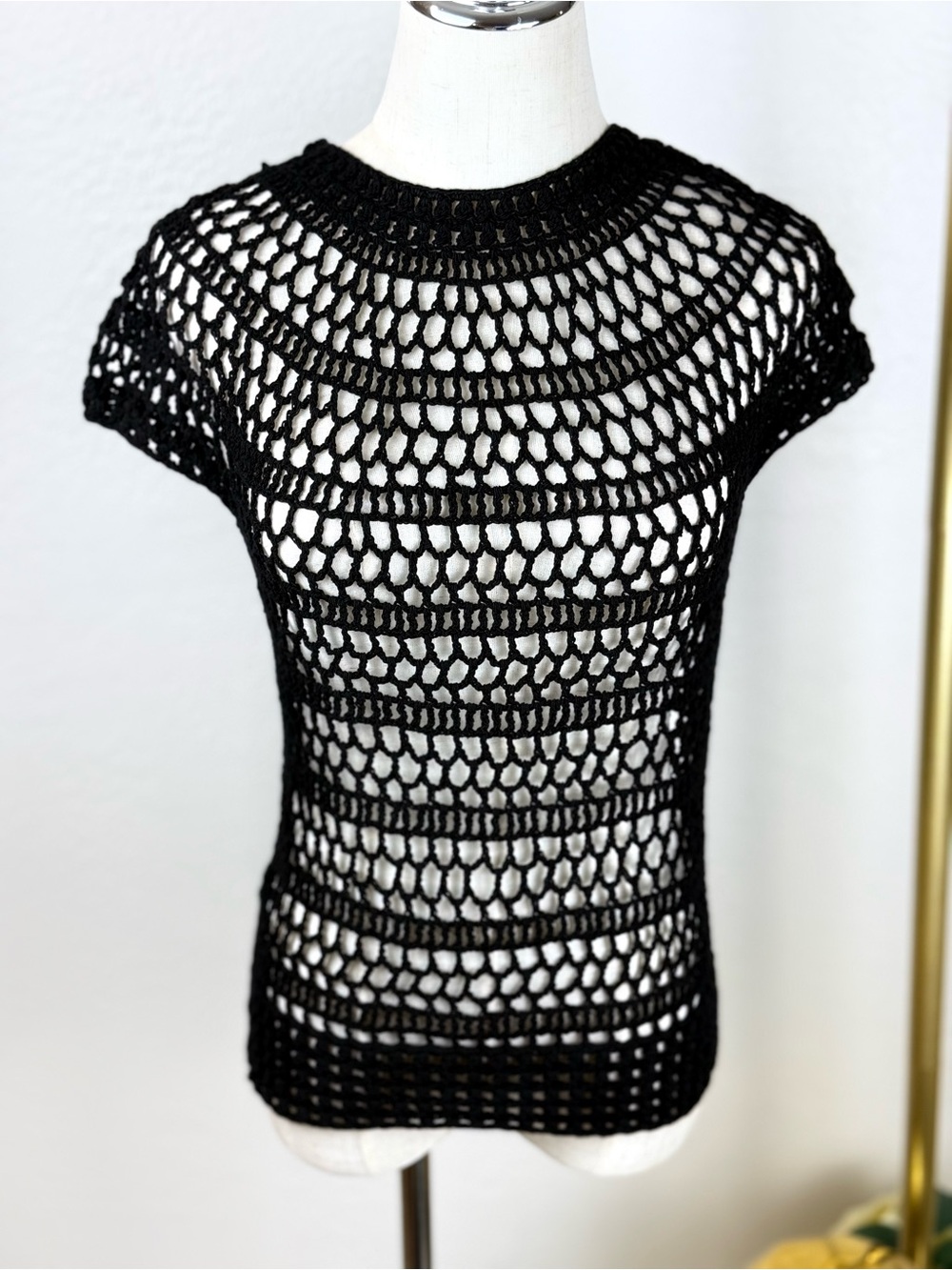 THEORY Black Crochet Knit Top M Luxe‎ Minimalist Coquette Boho Editorial